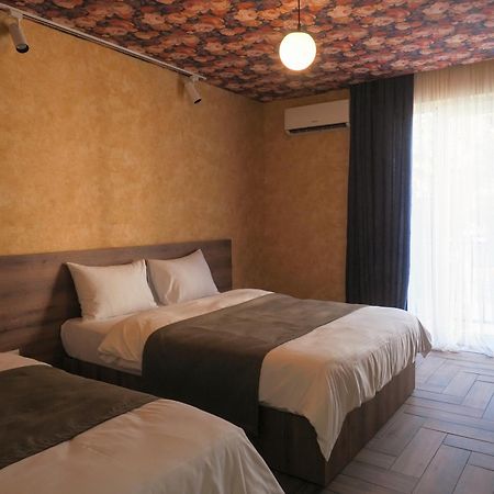 Hotel Hills In Old Тбилиси Экстерьер фото
